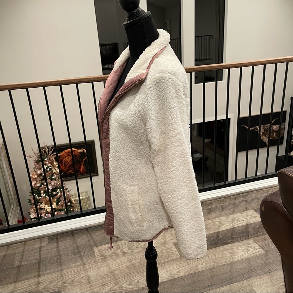 Women's Cream and Pink Sherpa Jacket - Picture 5 of 6
